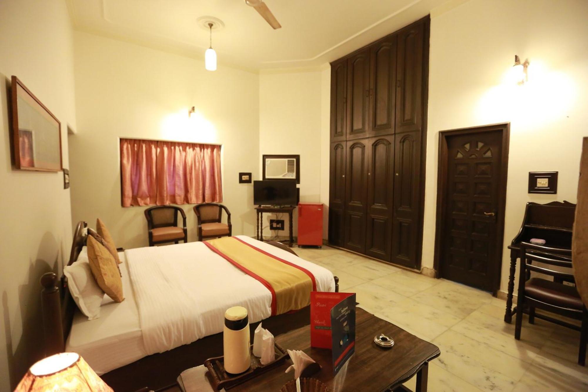 Oyo 8844 Meadows Inn Chinhat Extérieur photo